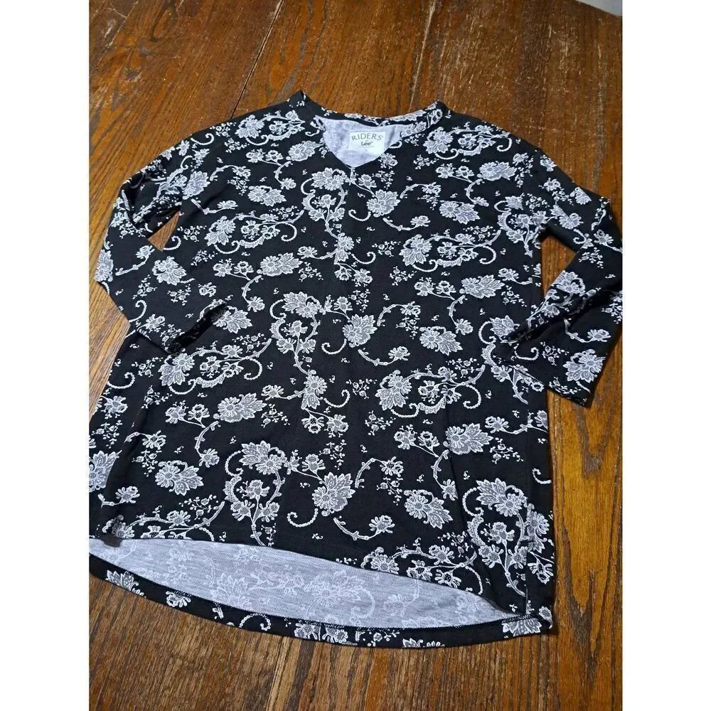 Small Riders by Lee VNeck Black Grey White Floral Pullover Shirt Top 3/4 Sleeve